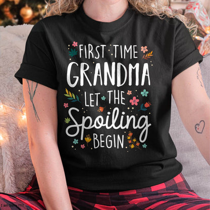 FIRST TIME GRANDMA T-SHIRT – PERFECT GIFT FOR NEW GRANDMAS - NGHL00 (SKU8-GRA00)