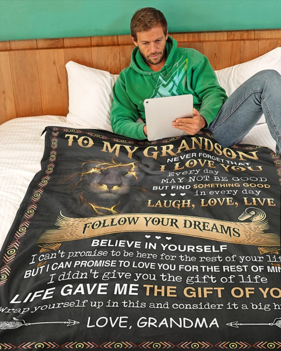 BLANKET FOR GRANDSON – COMFORT & WARMTH GIFT FROM GRANDMA  Sherpa Fleece Quilt Blanket NGHL00 (SKUB09-43)