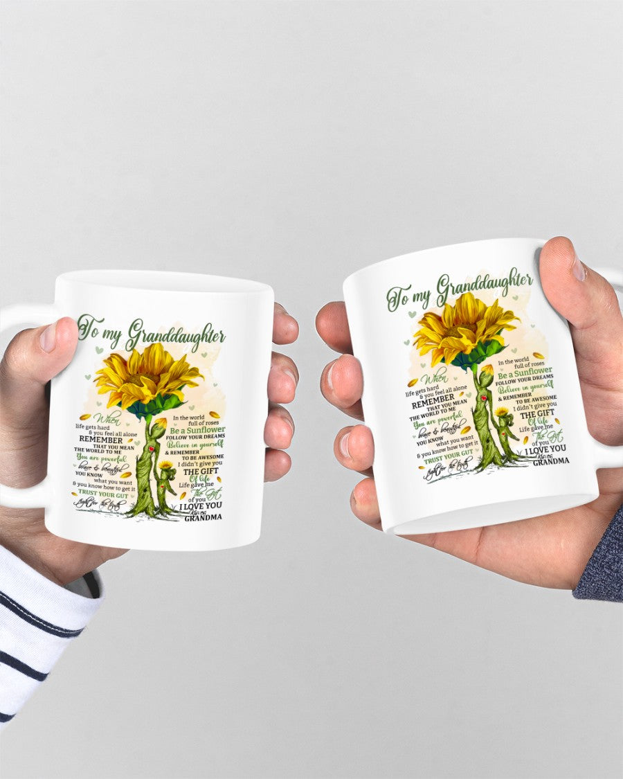 TO GRANDDAUGHTER MUG 02 - GIFT FROM GRANDMA - NGHL00